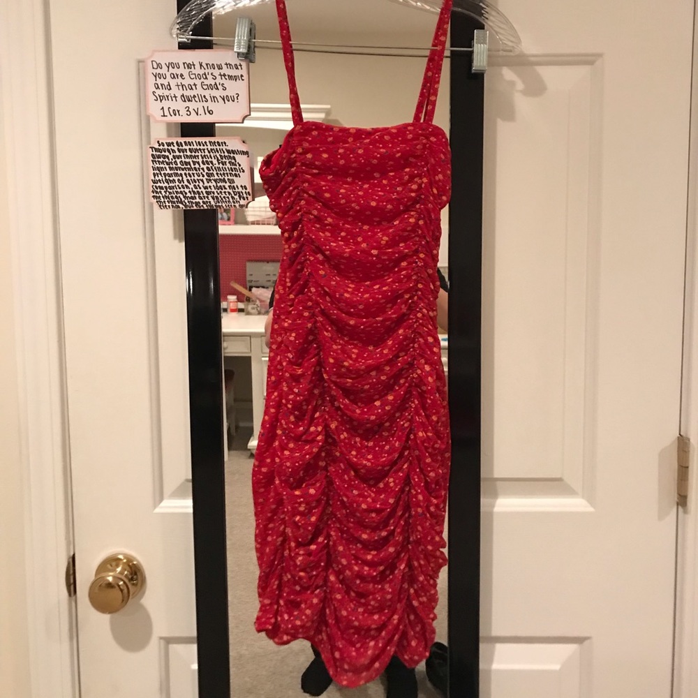 NASTY GAL RED FLORAL TIGHT DRESS